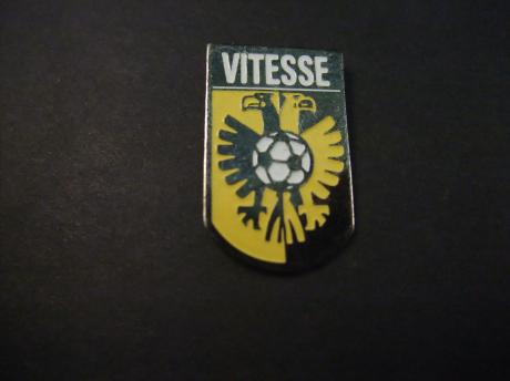 Vitesse Arnhem voetbalclub logo adelaar